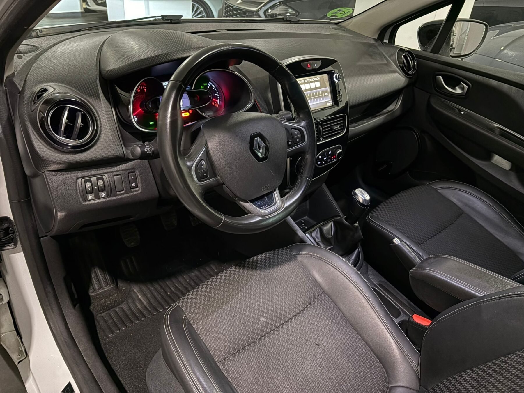 RENAULT Clio Limited Energy TCe 
