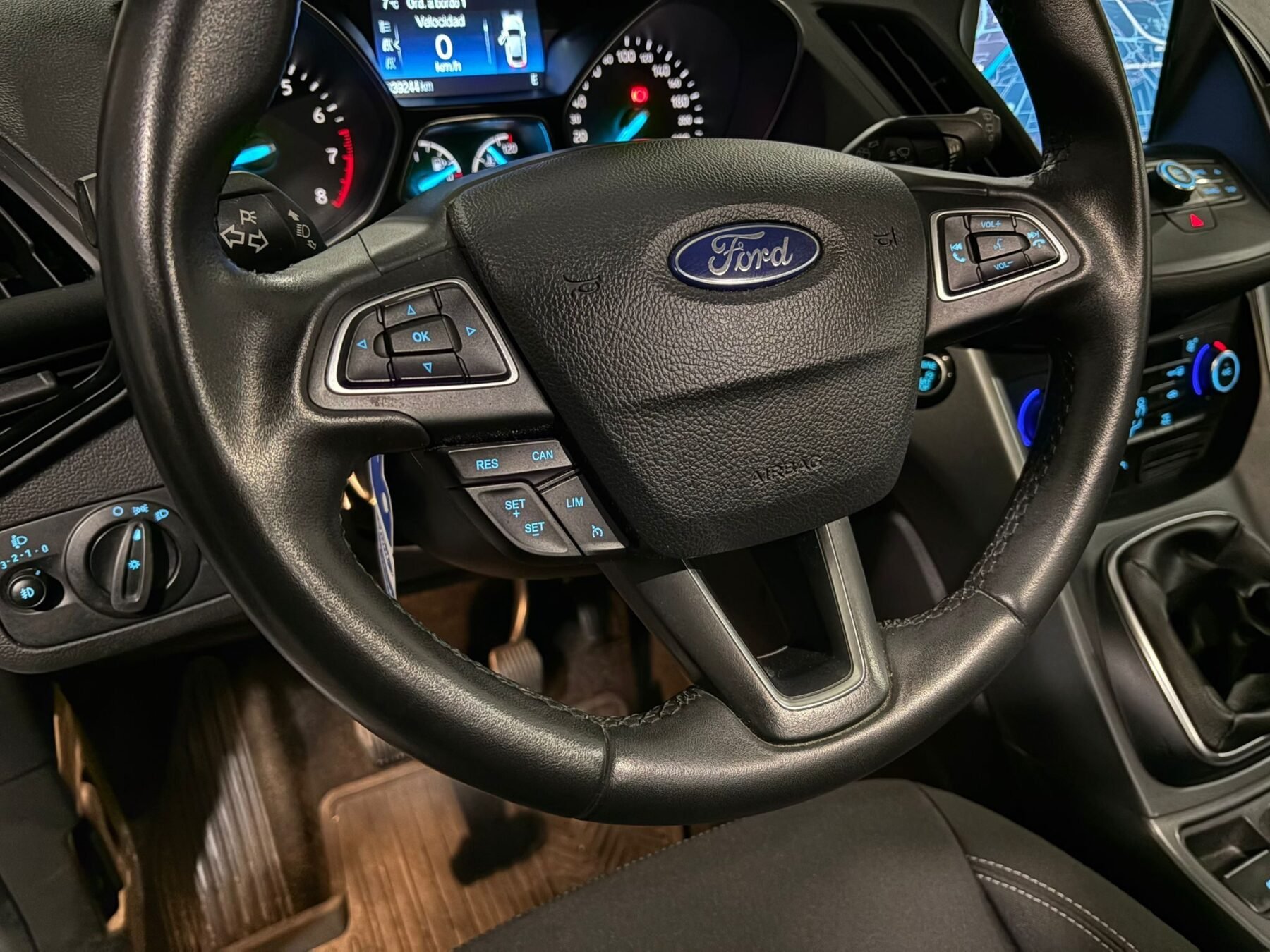 FORD KUGA 1.5 EcoBoost 4x2 Titanium