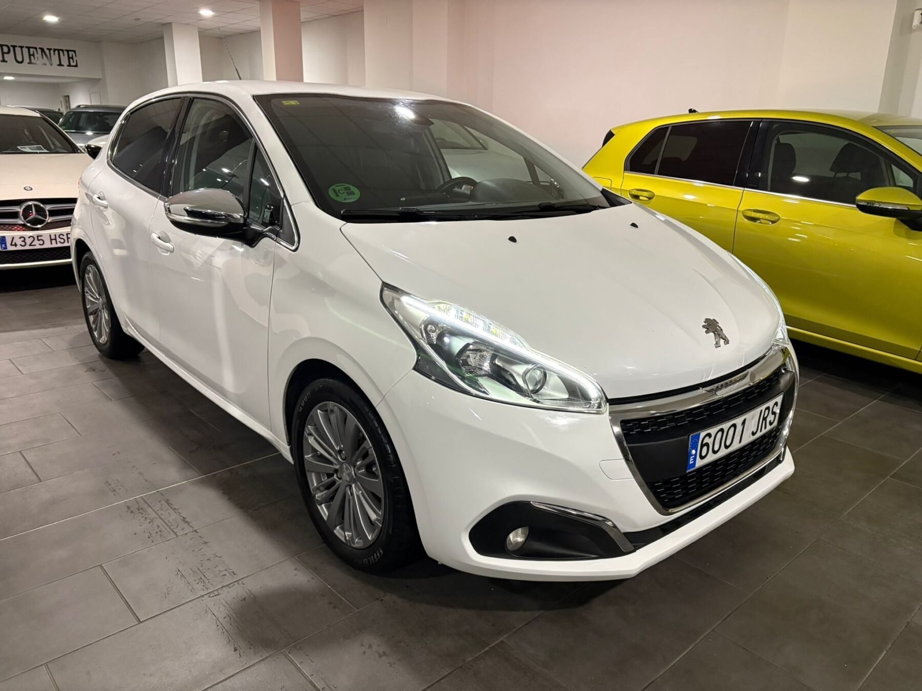 PEUGEOT 208 ALLURE 1.6 BlueHDi 100