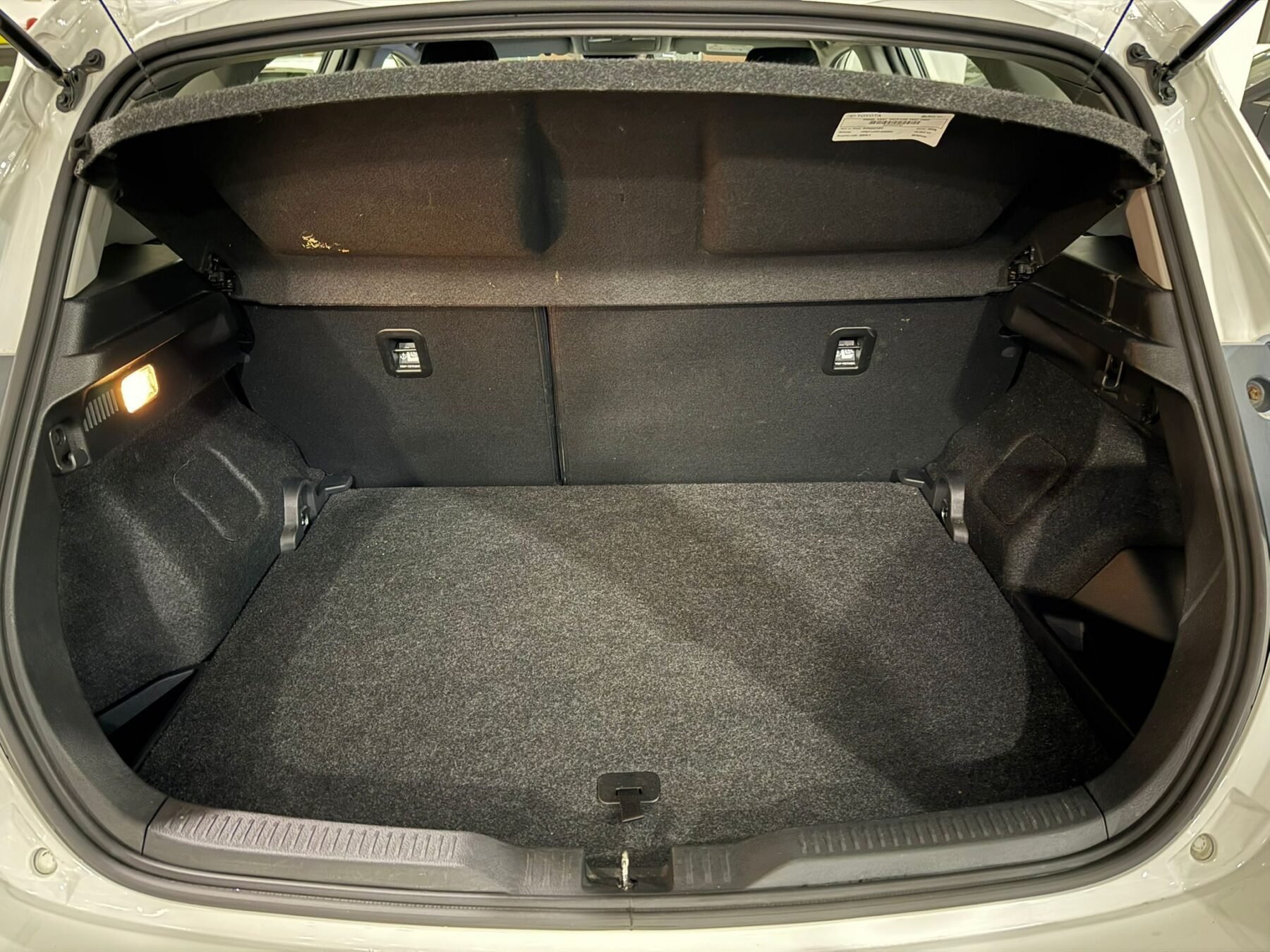 TOYOTA AURIS 1.8 140H Hybrid Active