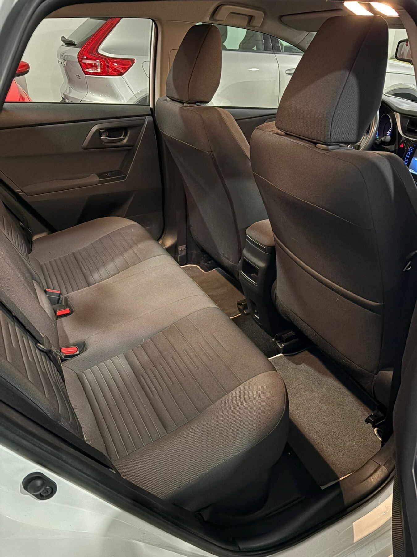 TOYOTA AURIS 1.8 140H Hybrid Active