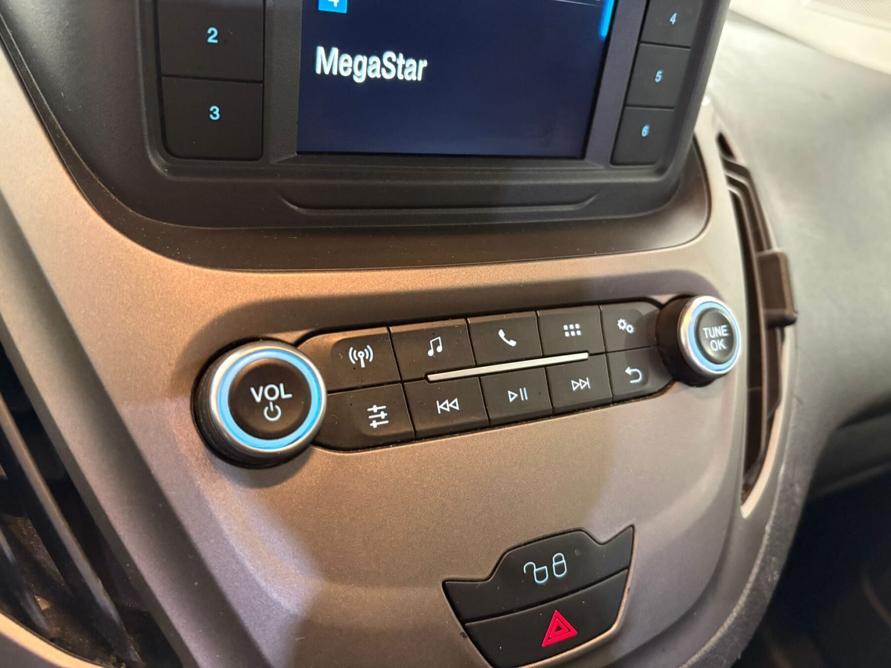 FORD TRANSIT Courier Kombi 1.5 TDCi Trend