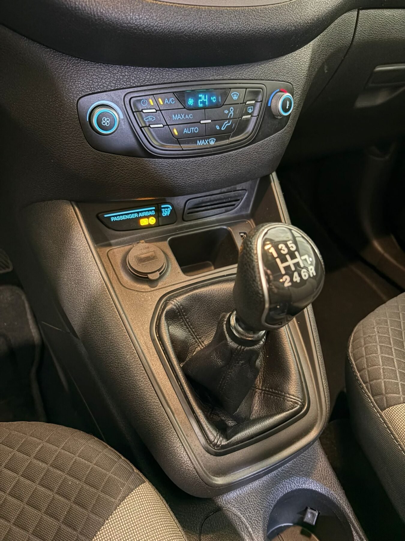 FORD TRANSIT Courier Kombi 1.5 TDCi Trend