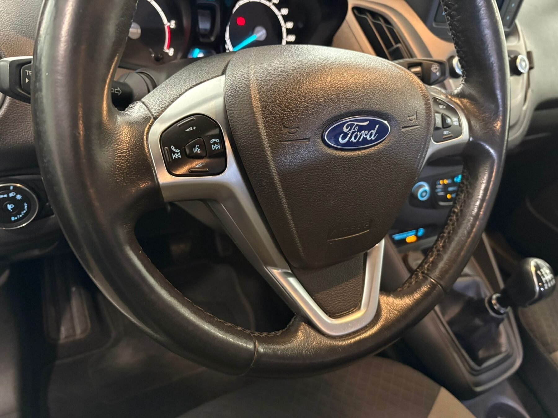 FORD TRANSIT Courier Kombi 1.5 TDCi Trend