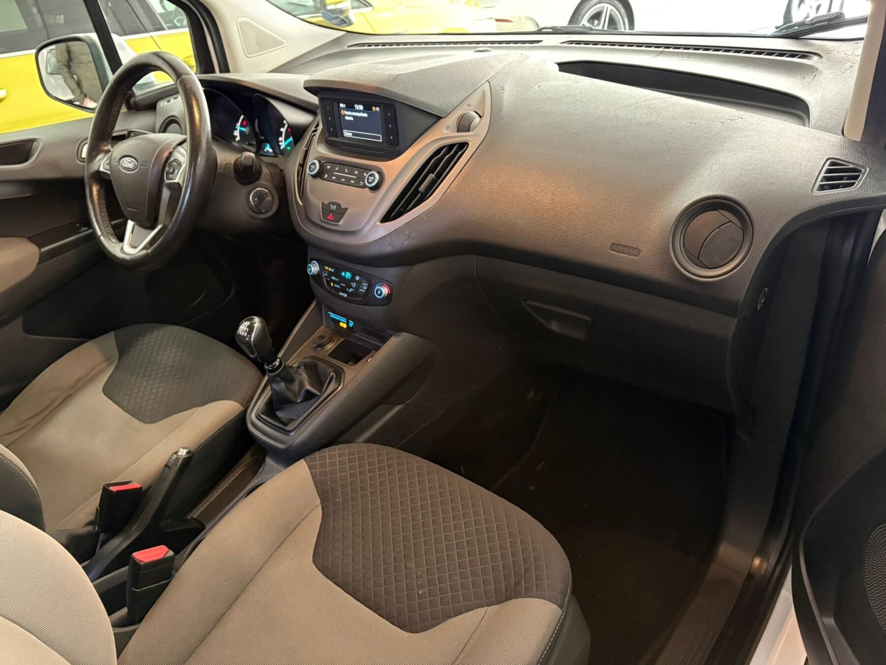 FORD TRANSIT Courier Kombi 1.5 TDCi Trend