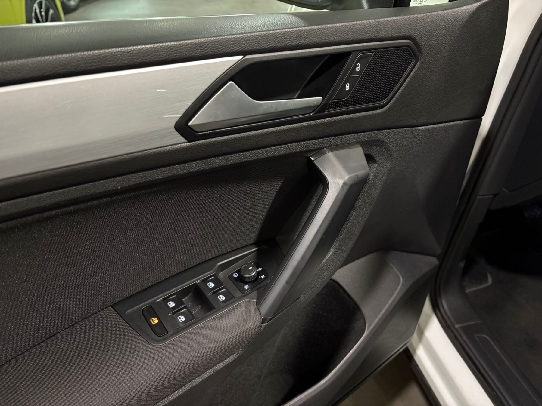 VOLKSWAGEN TIGUAN Advance 1.5 TSI