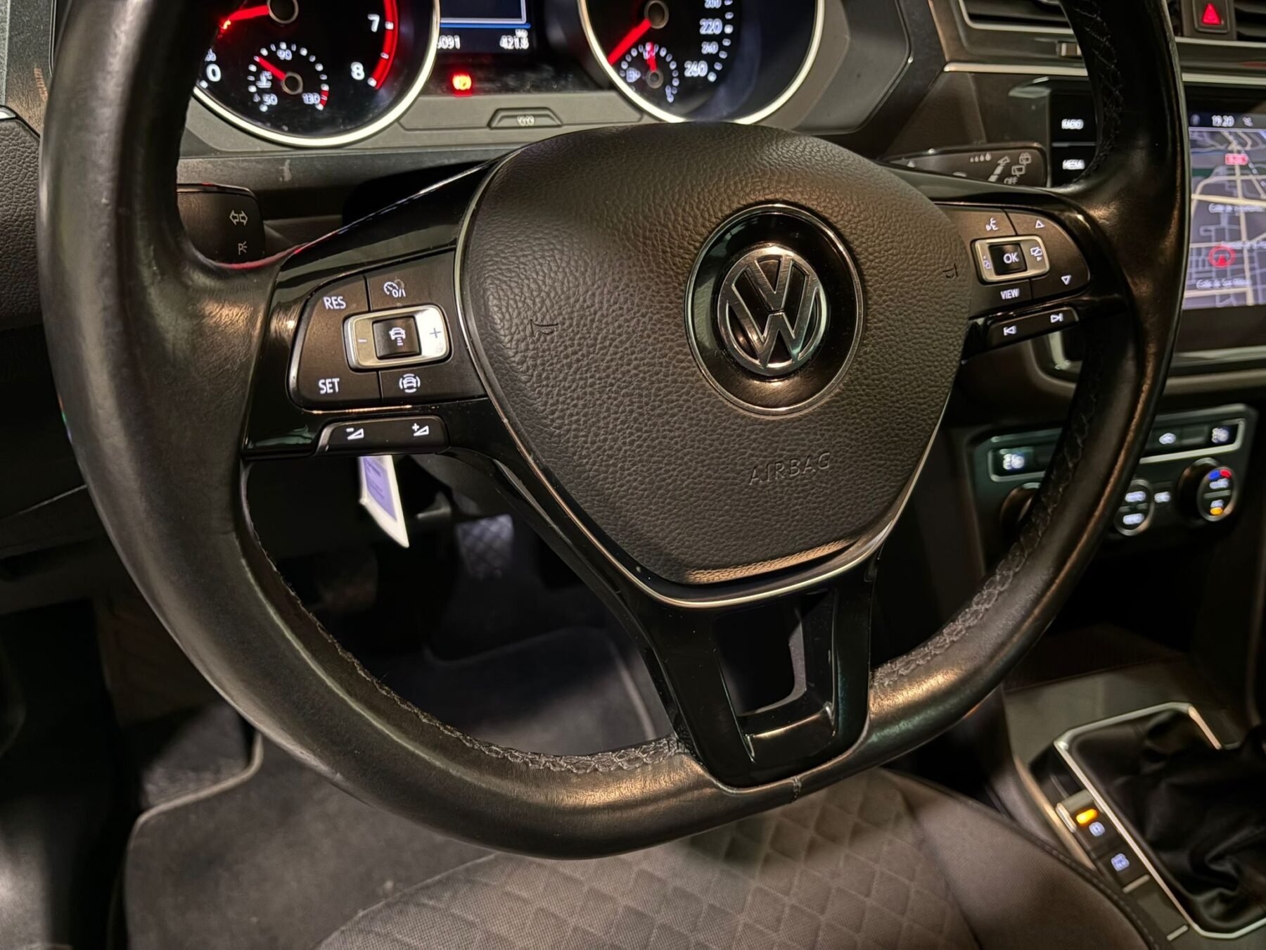 VOLKSWAGEN TIGUAN Advance 1.5 TSI