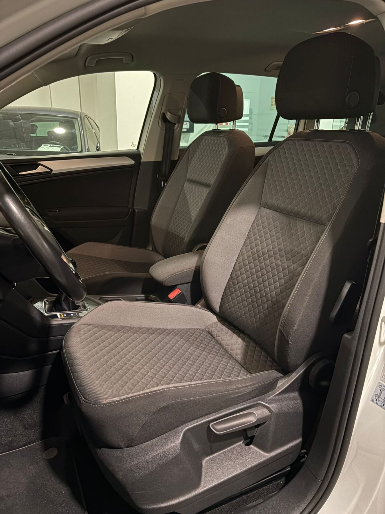 VOLKSWAGEN TIGUAN Advance 1.5 TSI