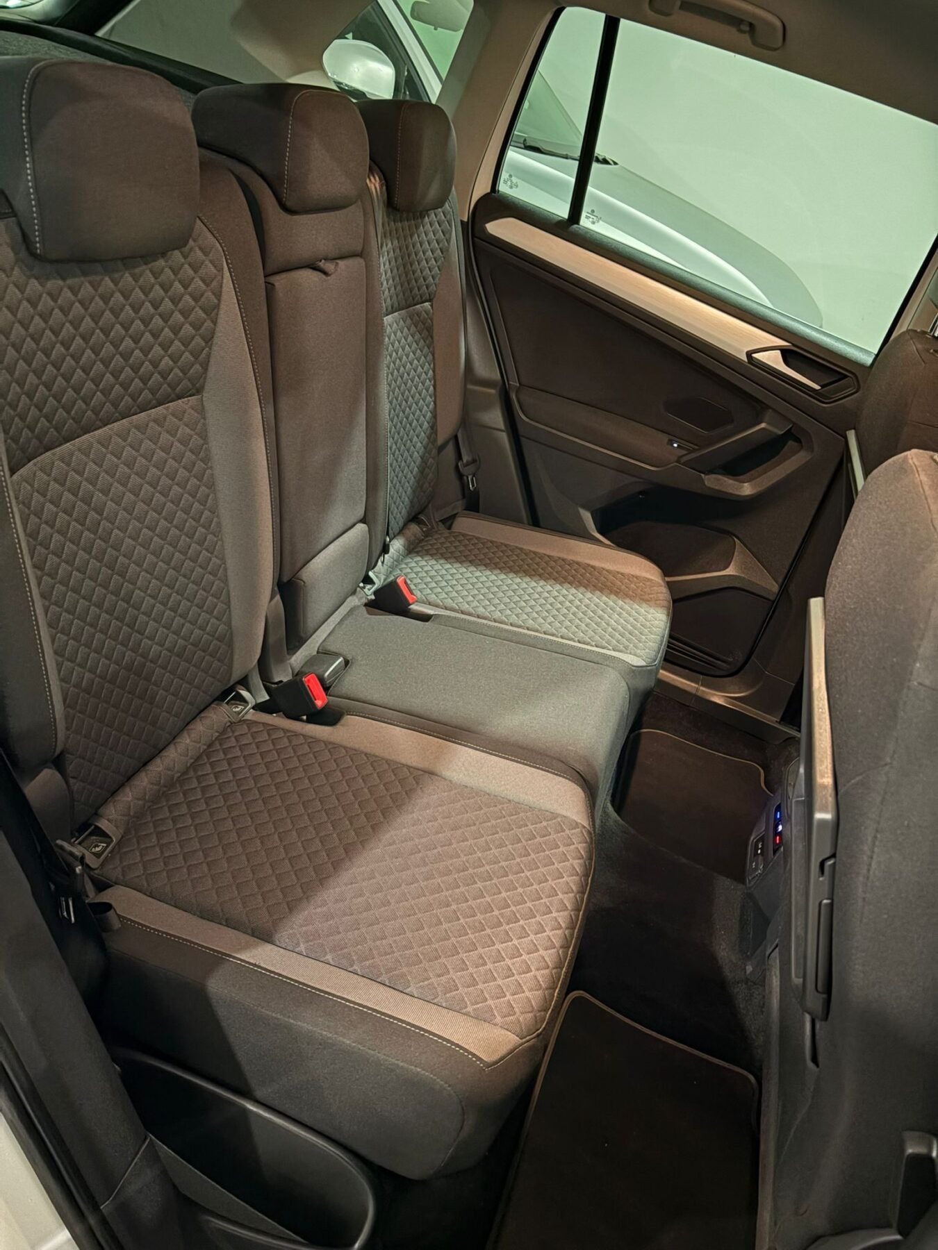 VOLKSWAGEN TIGUAN Advance 1.5 TSI