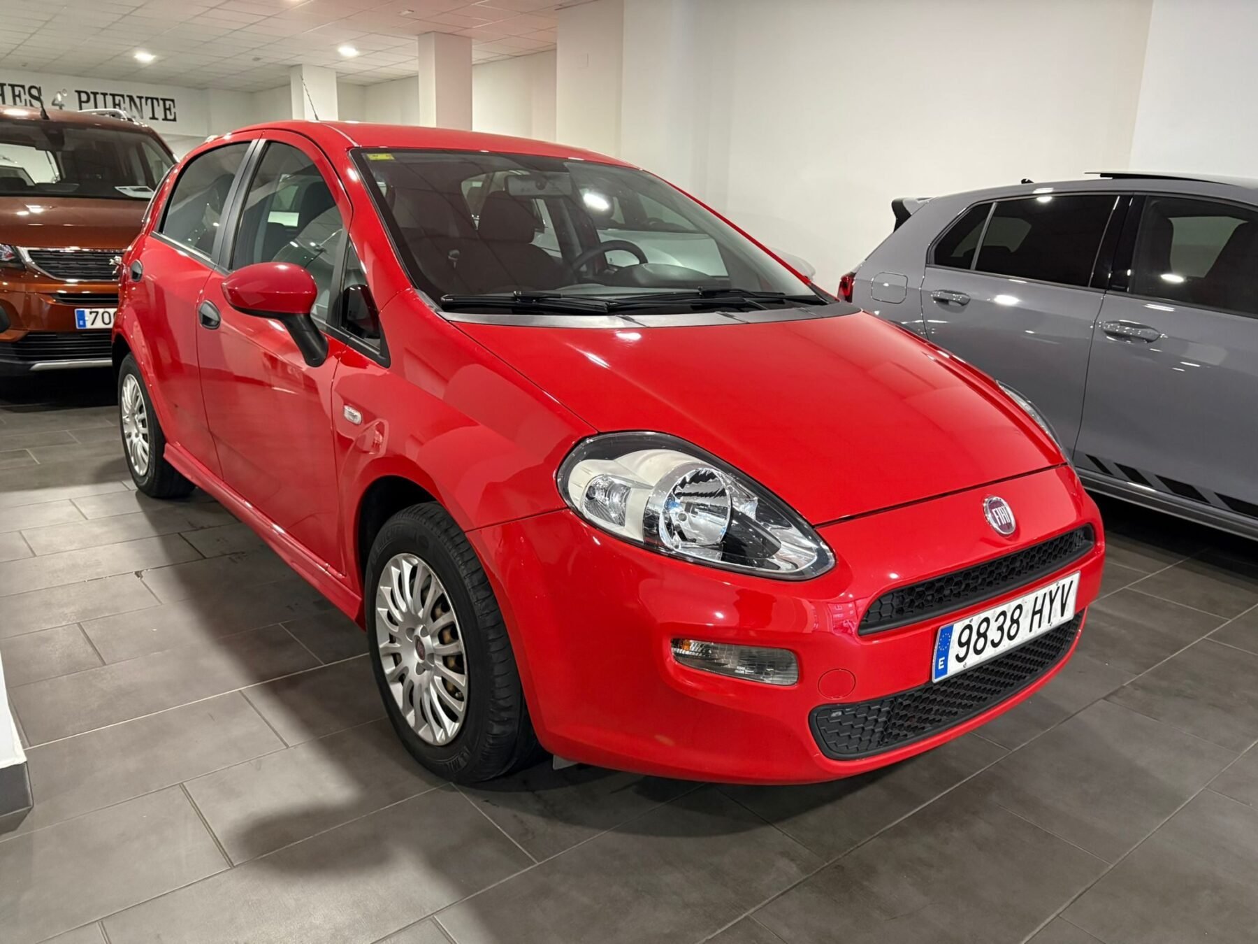 FIAT PUNTO 1.2 8v Pop 67 CV 