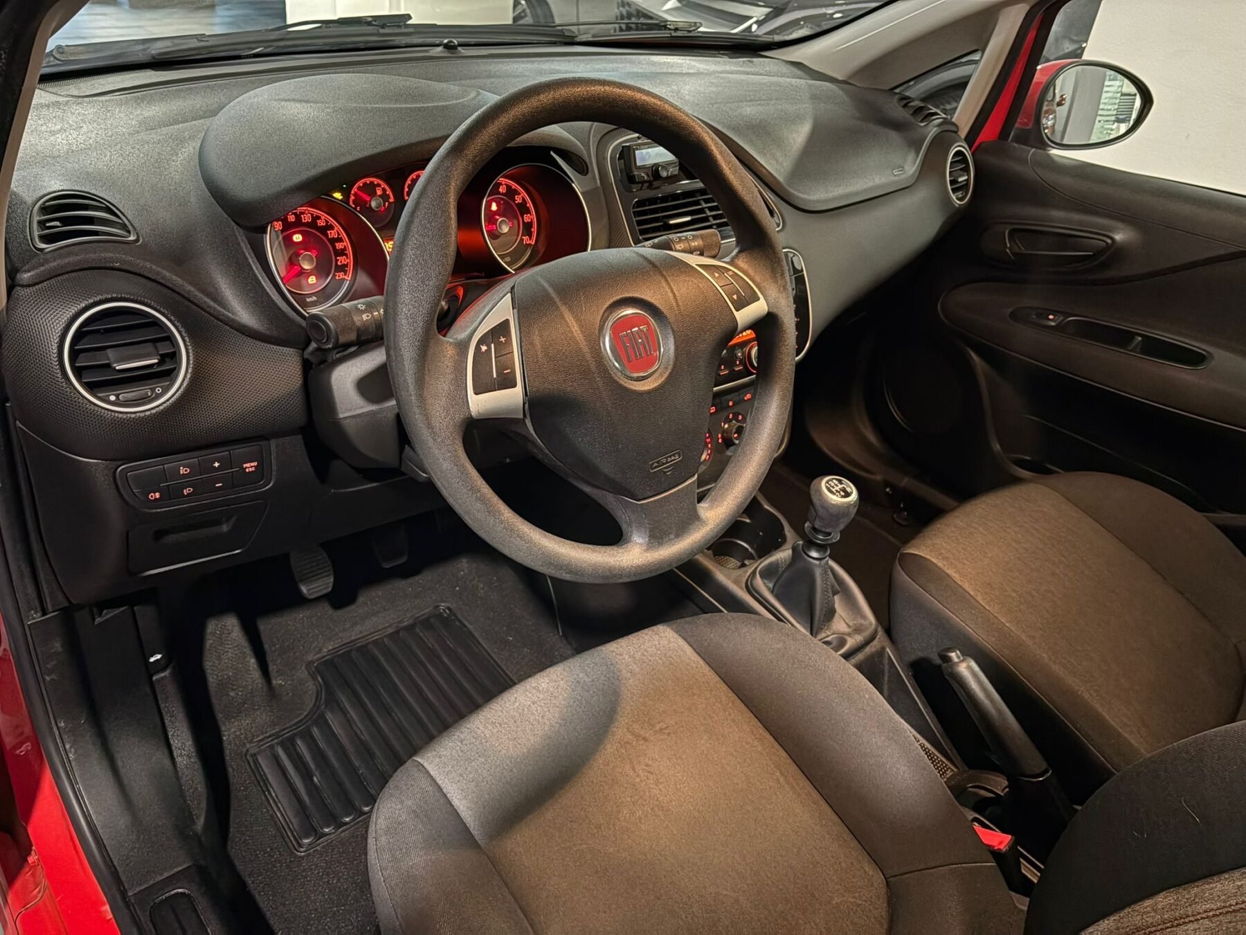 FIAT PUNTO 1.2 8v Pop 67 CV 