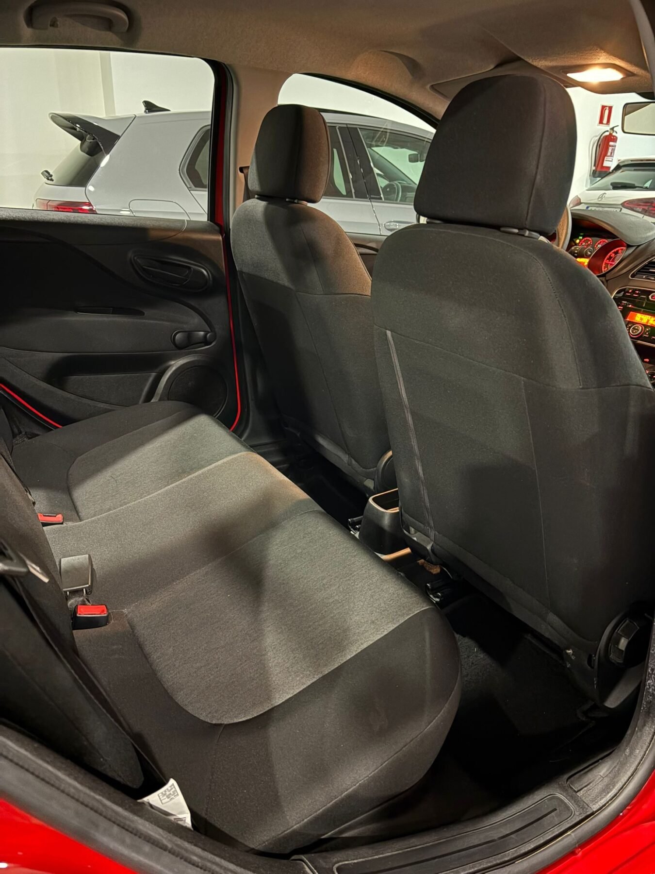 FIAT PUNTO 1.2 8v Pop 67 CV 