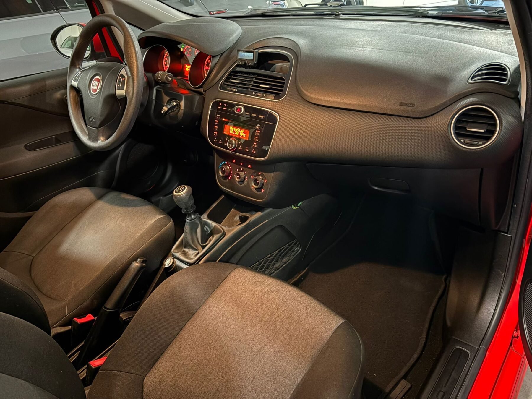 FIAT PUNTO 1.2 8v Pop 67 CV 