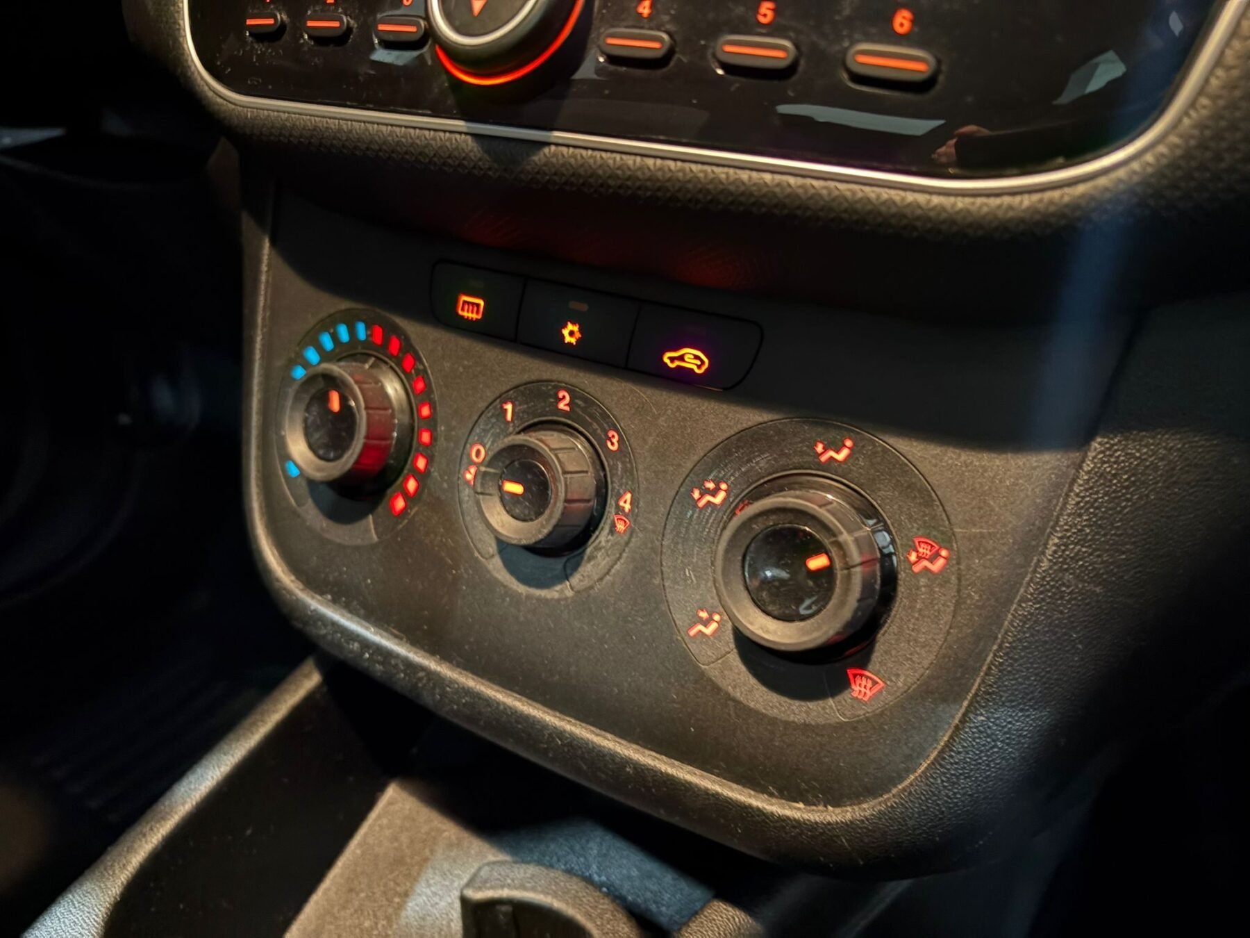 FIAT PUNTO 1.2 8v Pop 67 CV 