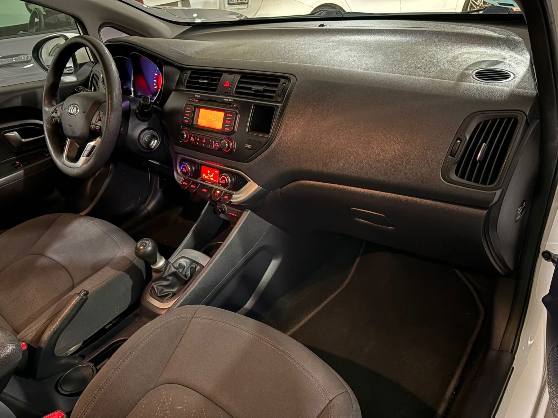 KIA RIO 1.2 CVVT 85cv Drive