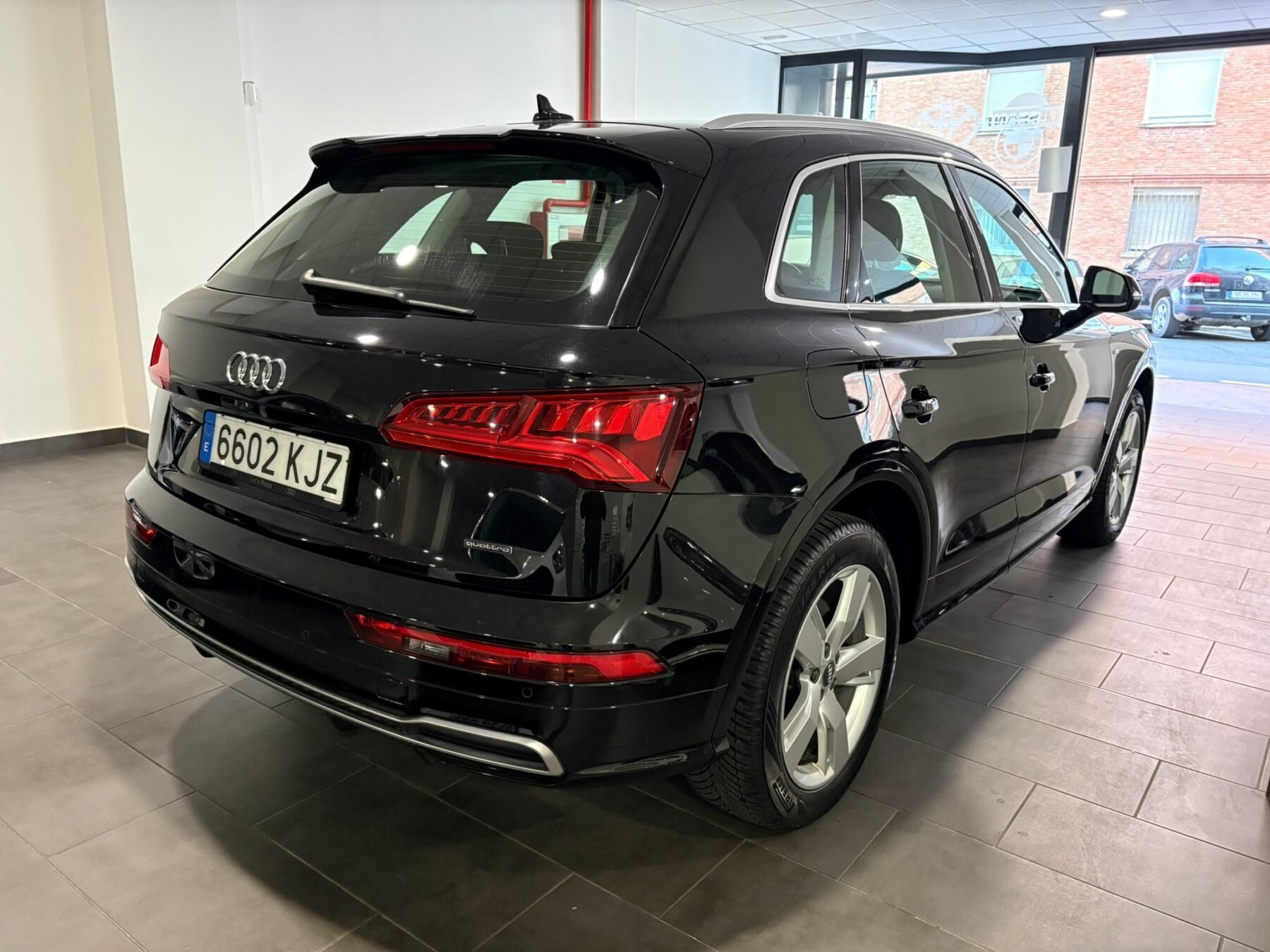 AUDI Q5 S line 2.0 TDI quattro S tronic