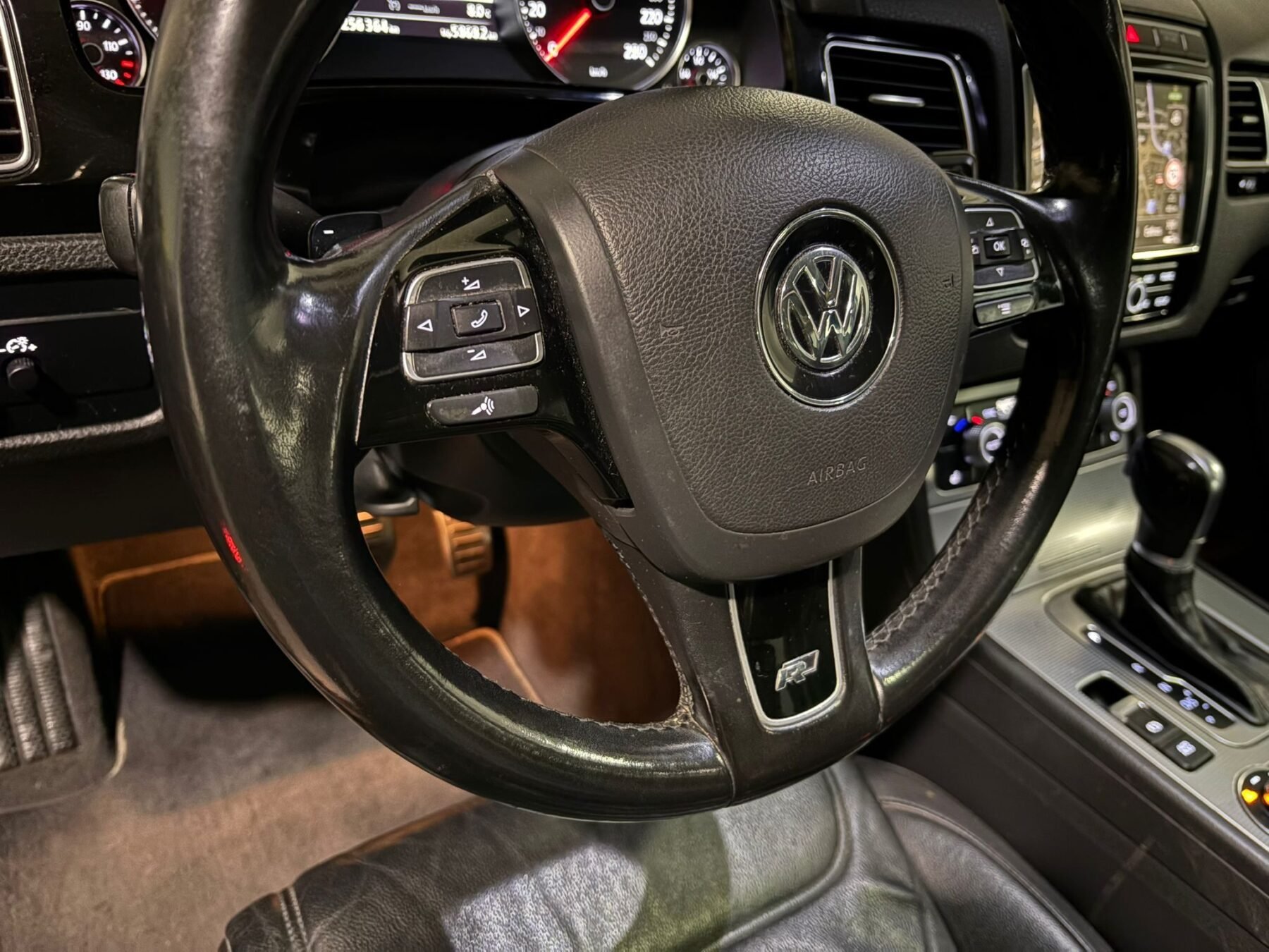 VOLKSWAGEN TOUAREG RLine 3.0 TDI 193kW262CV BMT Tiptron