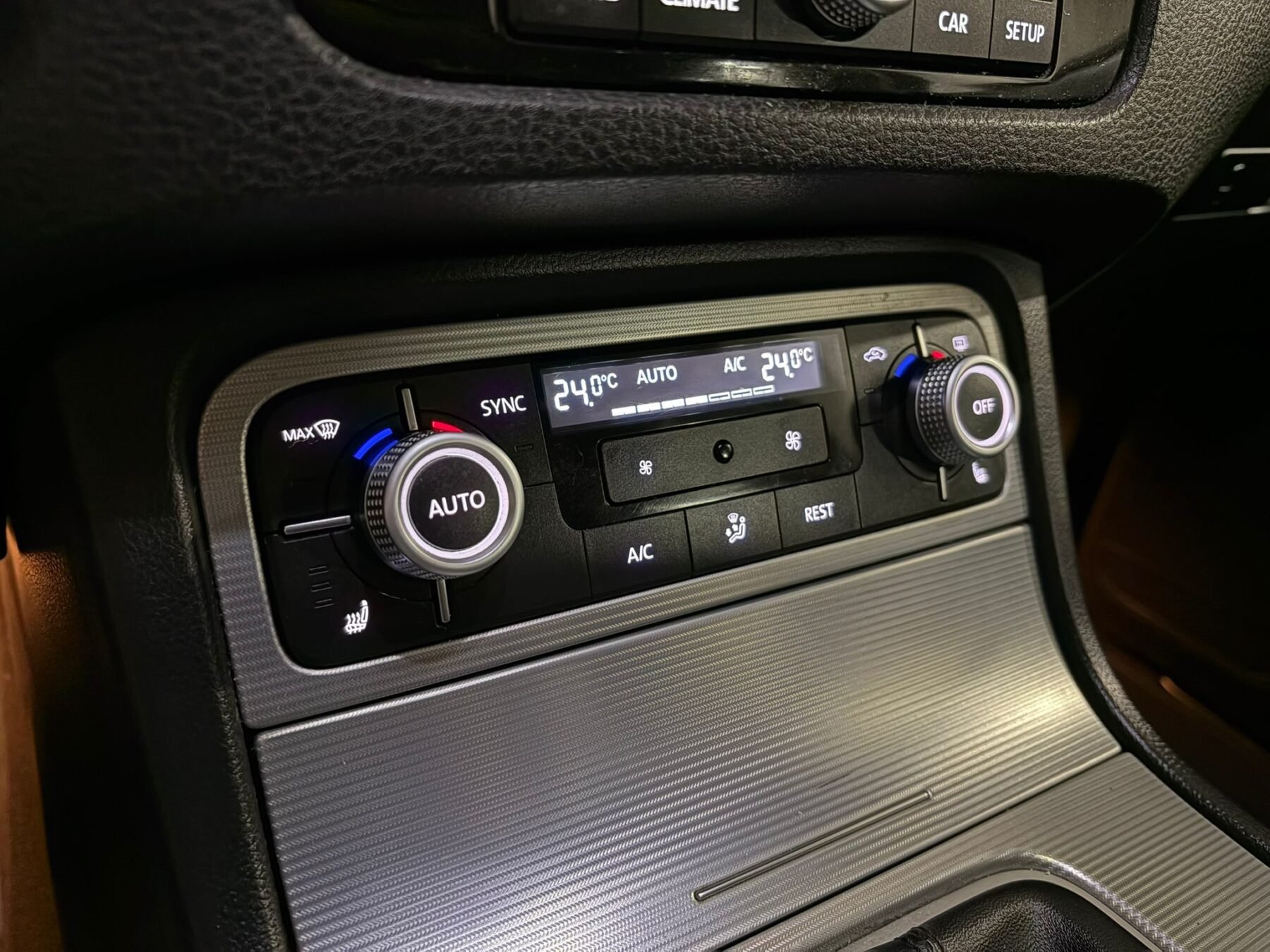 VOLKSWAGEN TOUAREG RLine 3.0 TDI 193kW262CV BMT Tiptron