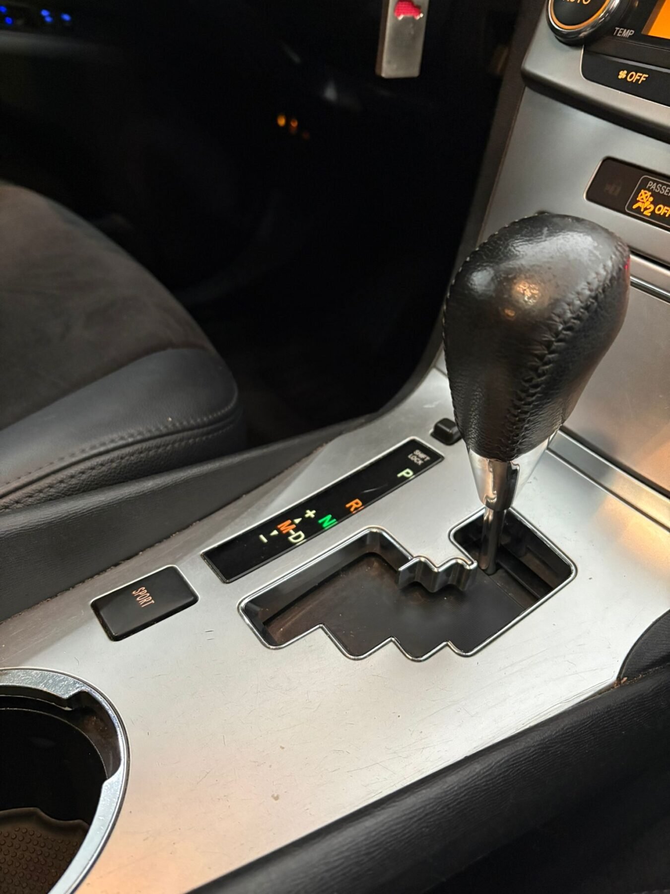 TOYOTA AVENSIS 150D Executive AutoDrive Cross Sport