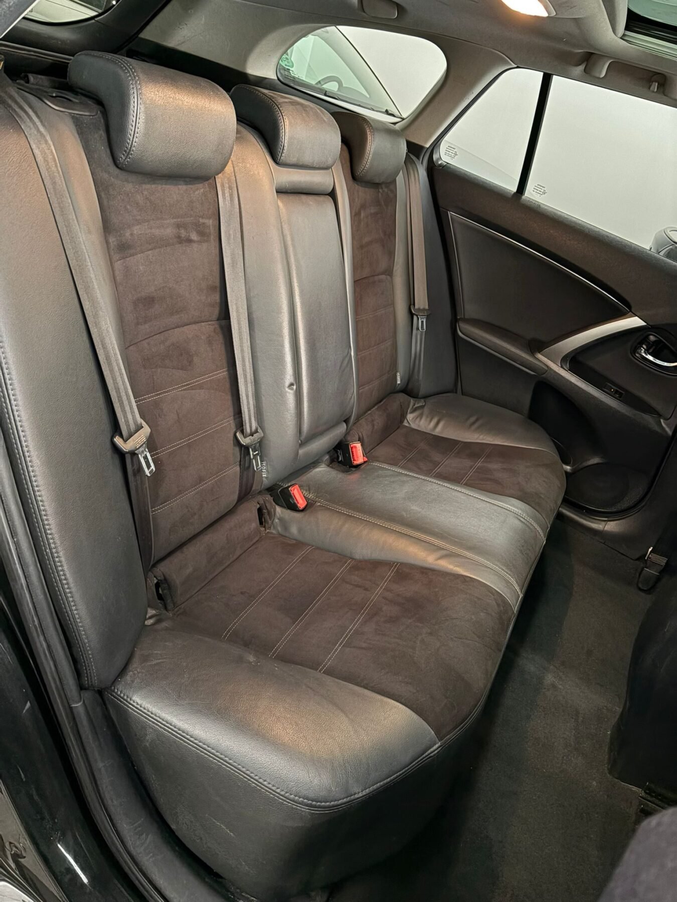 TOYOTA AVENSIS 150D Executive AutoDrive Cross Sport