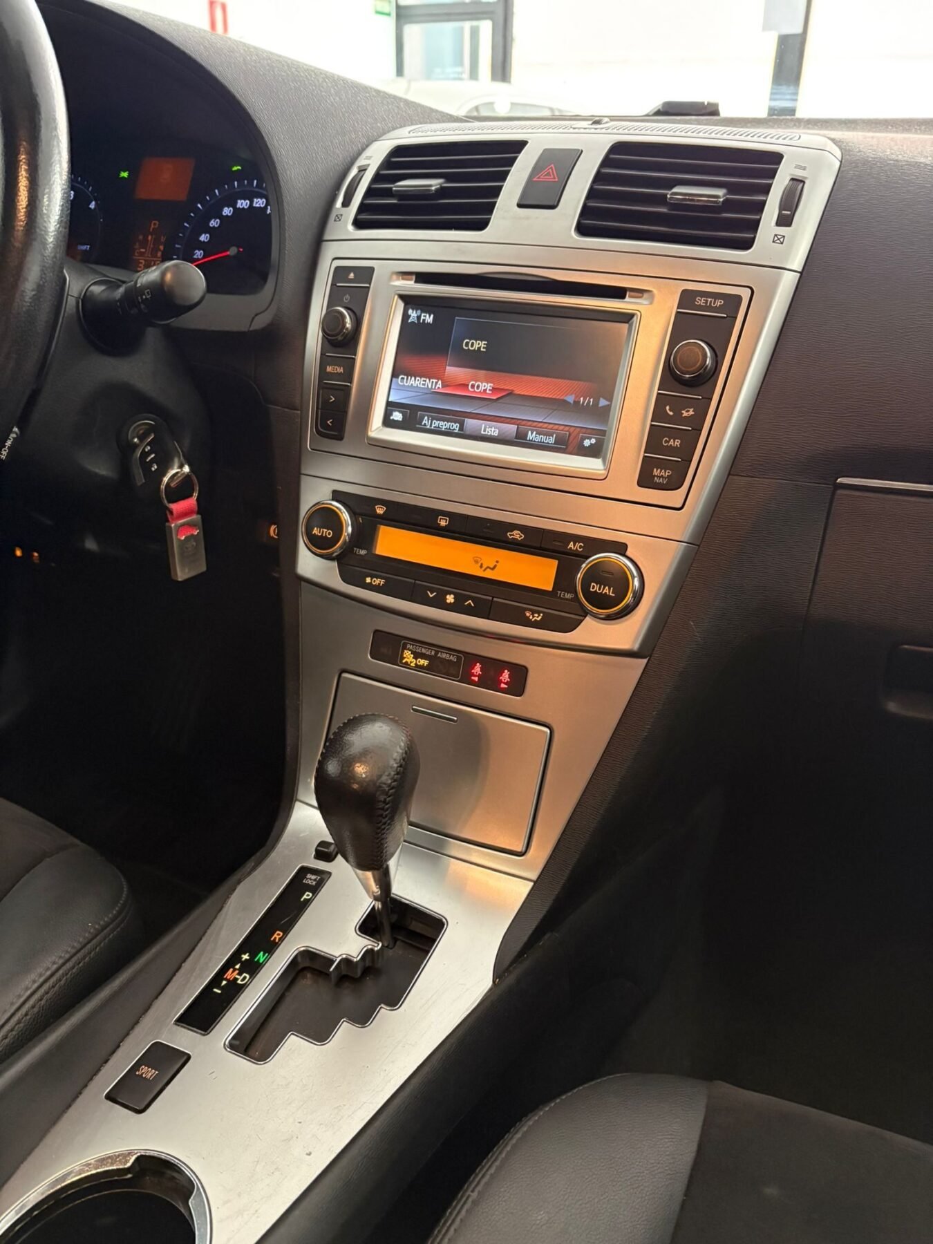 TOYOTA AVENSIS 150D Executive AutoDrive Cross Sport