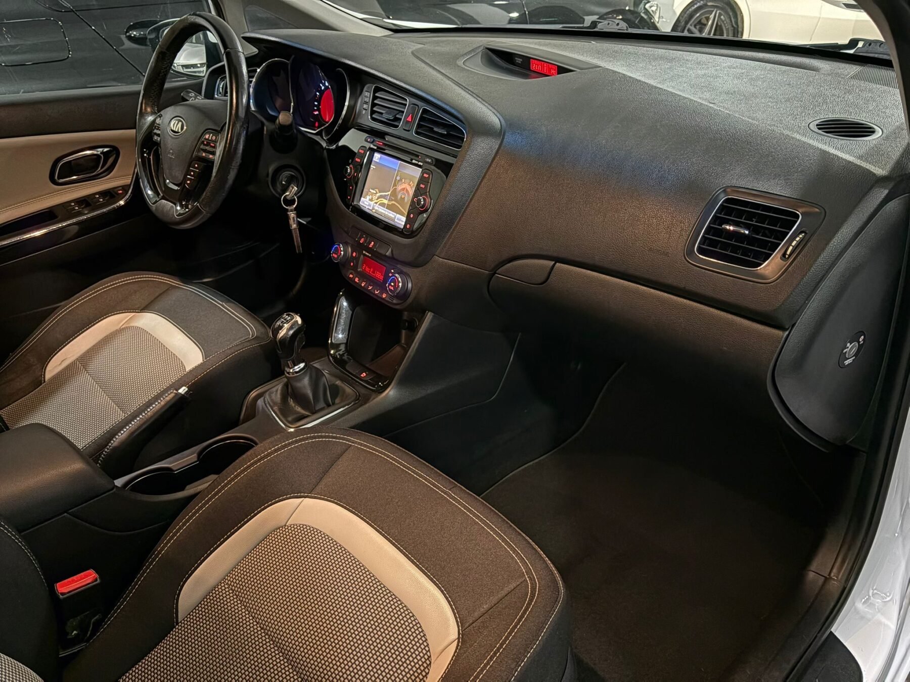 KIA CEED 1.4 CRDi WGT Drive