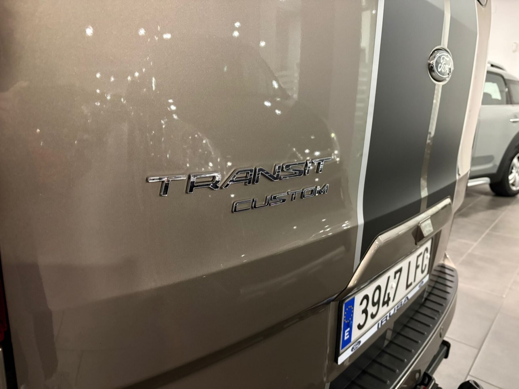 FORD TRANSIT Custom Kombi 2.0 TDCI 320 L1 Sport