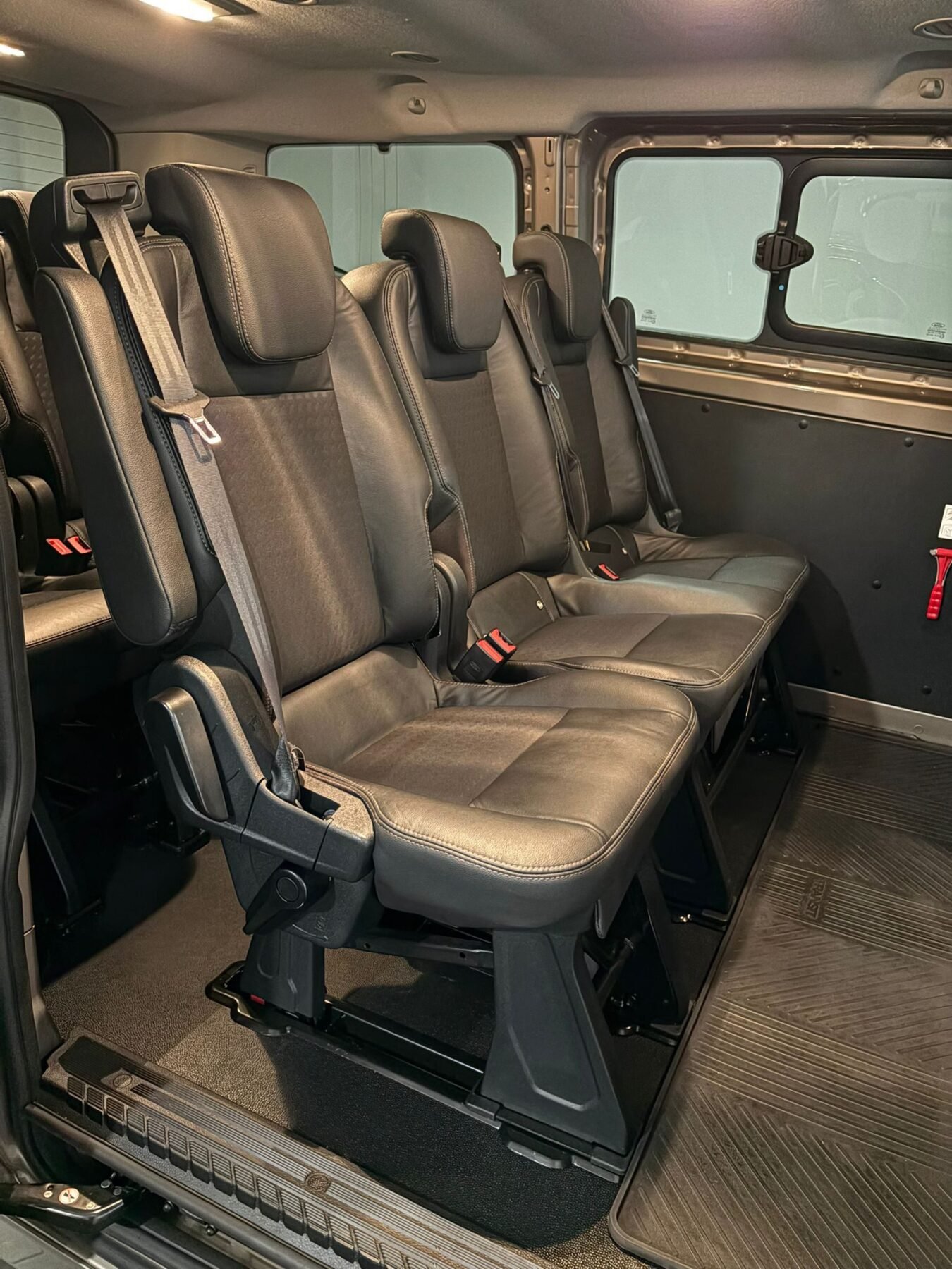 FORD TRANSIT Custom Kombi 2.0 TDCI 320 L1 Sport