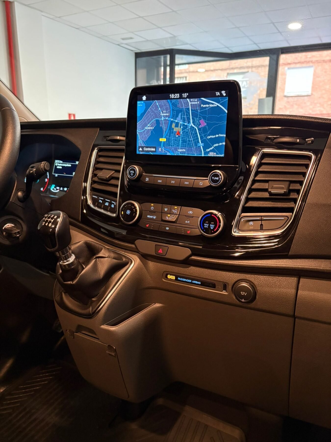 FORD TRANSIT Custom Kombi 2.0 TDCI 320 L1 Sport