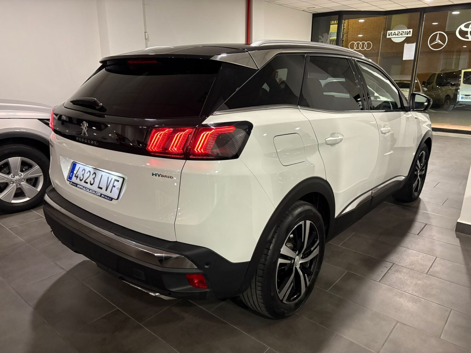 PEUGEOT 3008 Hybrid 225 eEAT8 GT