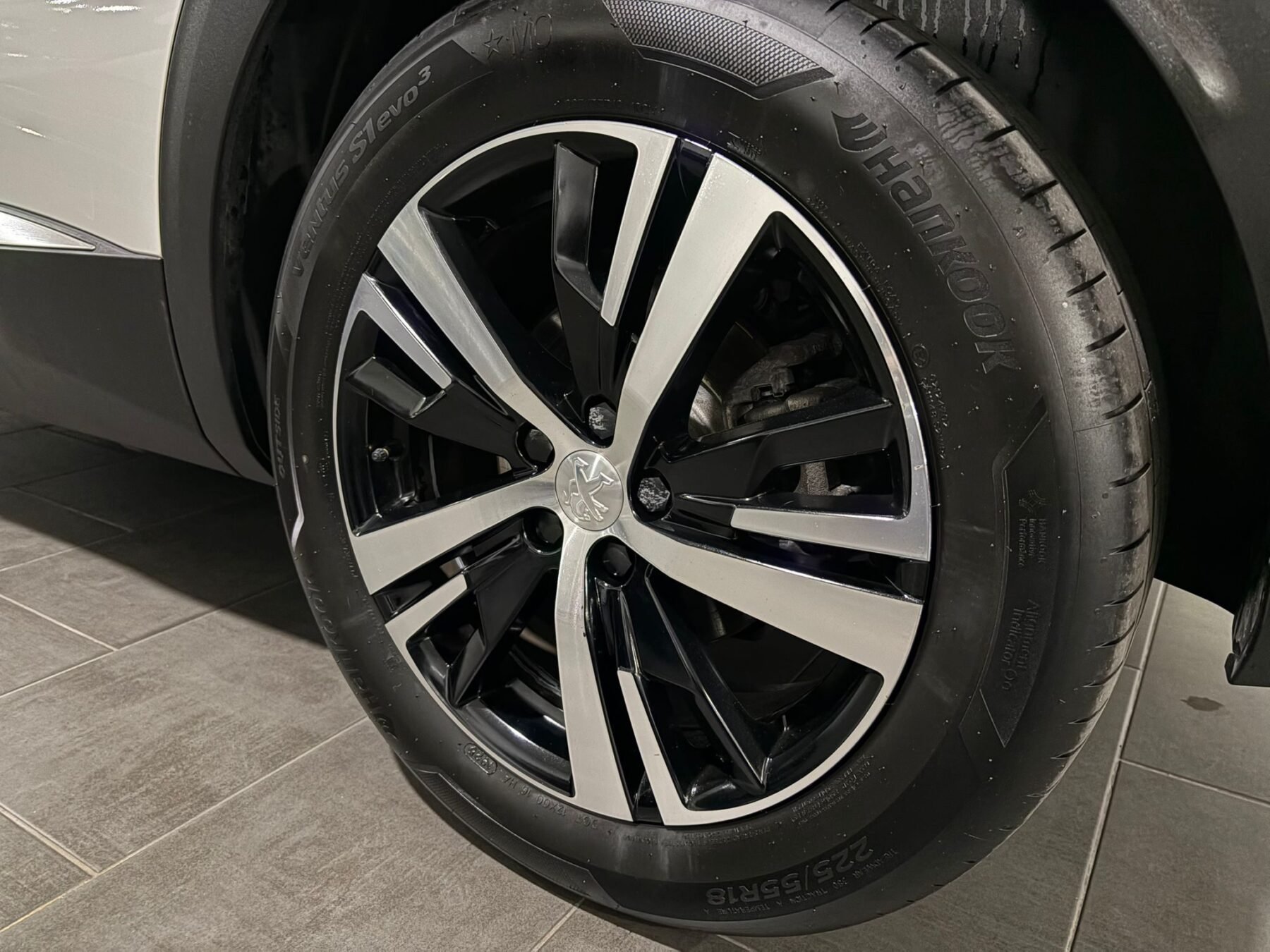 PEUGEOT 3008 Hybrid 225 eEAT8 GT