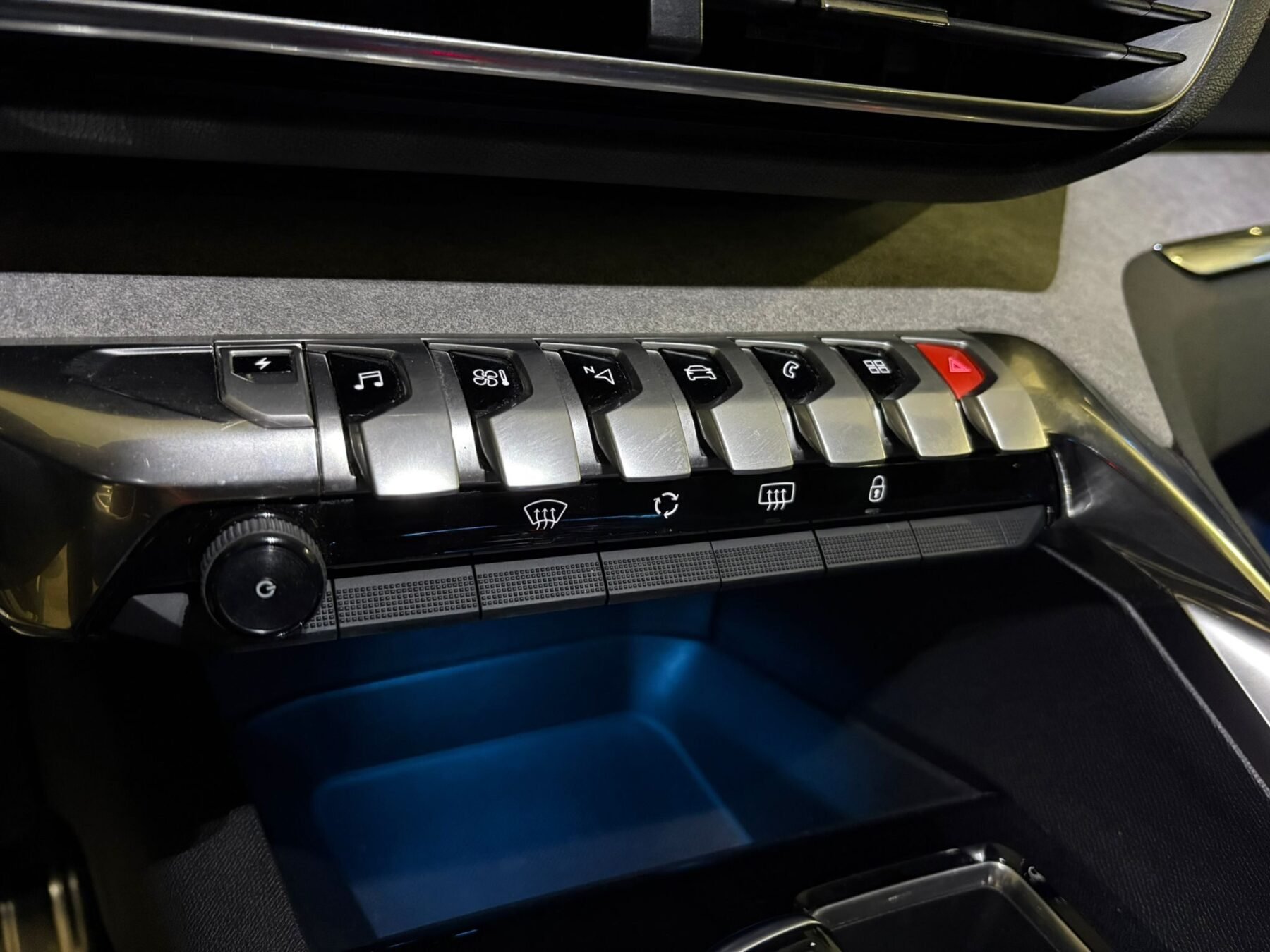 PEUGEOT 3008 Hybrid 225 eEAT8 GT