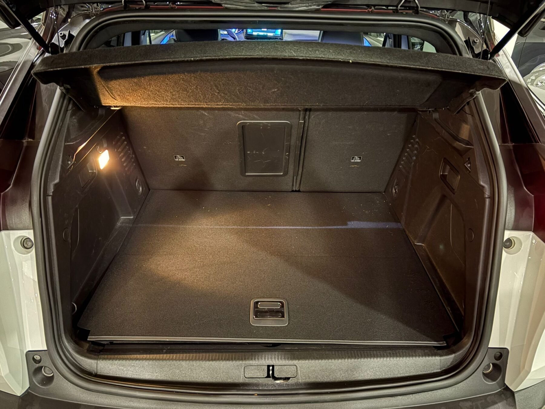 PEUGEOT 3008 Hybrid 225 eEAT8 GT