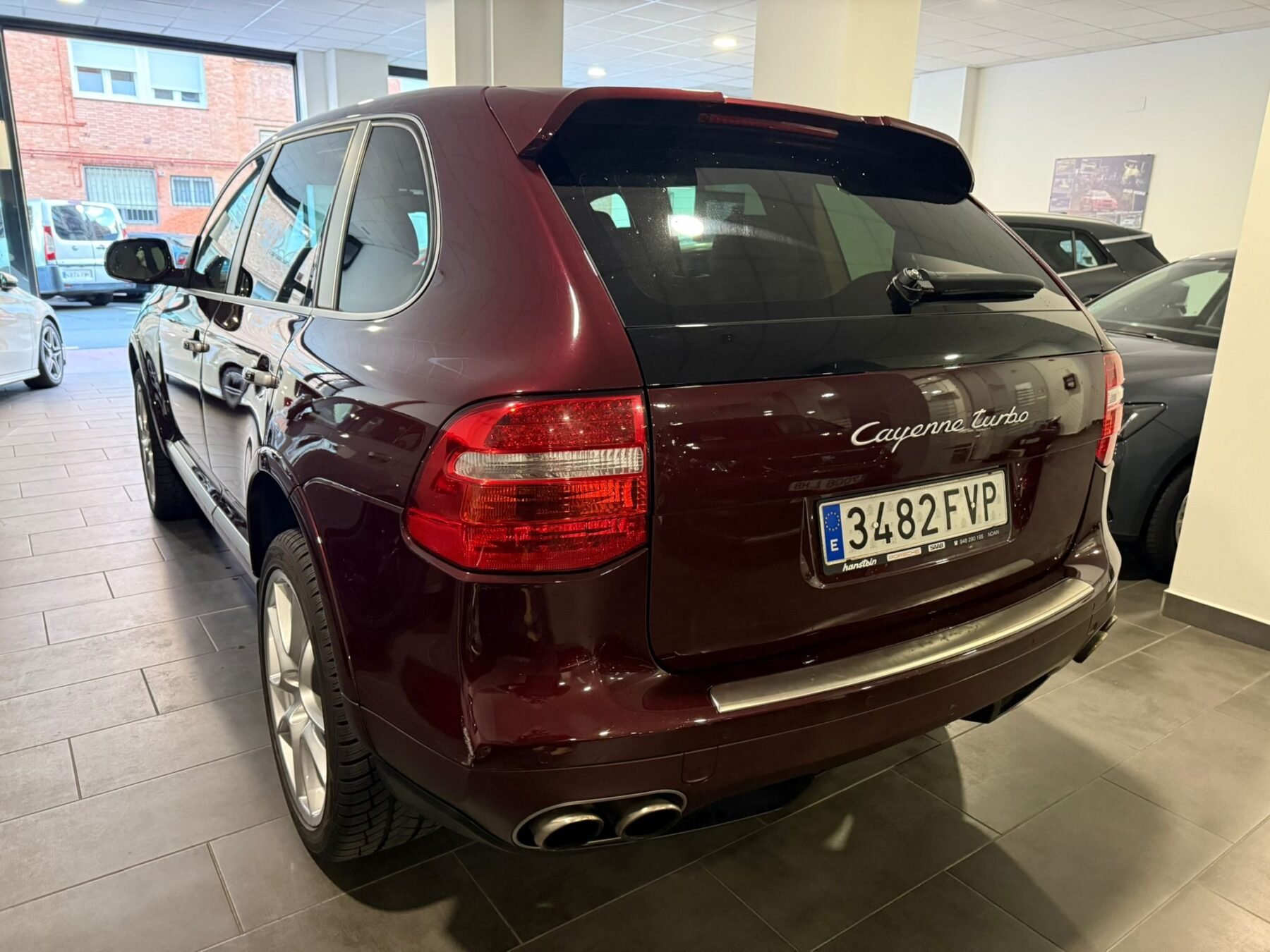 PORSCHE Cayenne Turbo