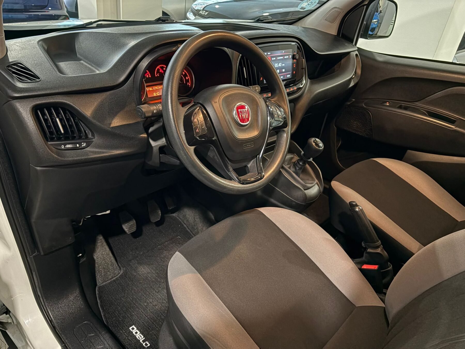 FIAT DOBLO Cargo Combi N1 SX 1.6 Mjet