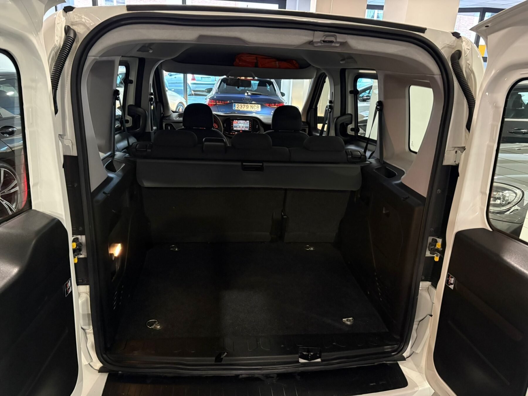 FIAT DOBLO Cargo Combi N1 SX 1.6 Mjet