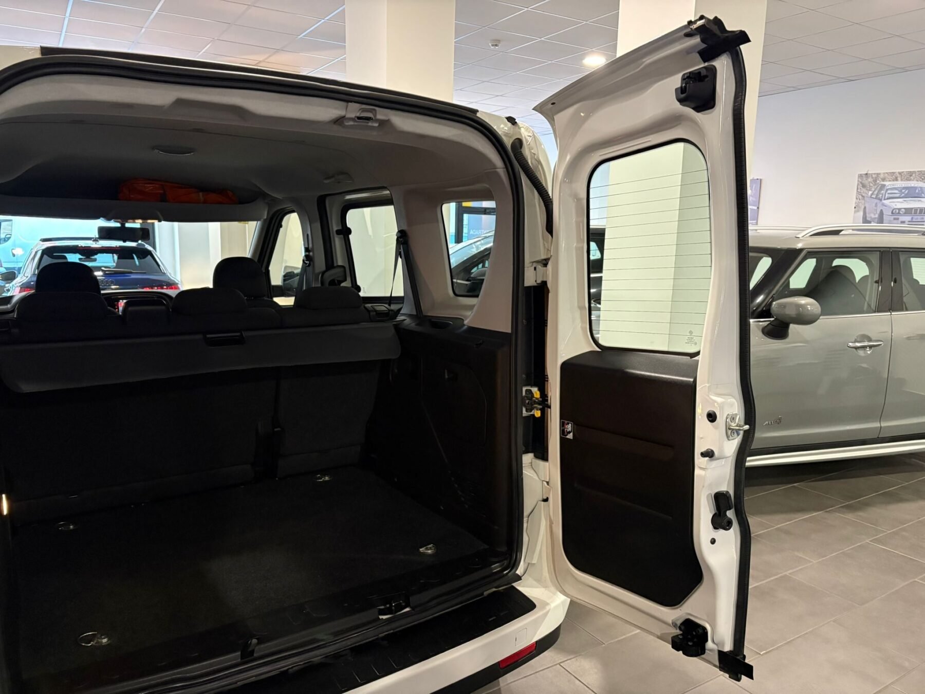 FIAT DOBLO Cargo Combi N1 SX 1.6 Mjet