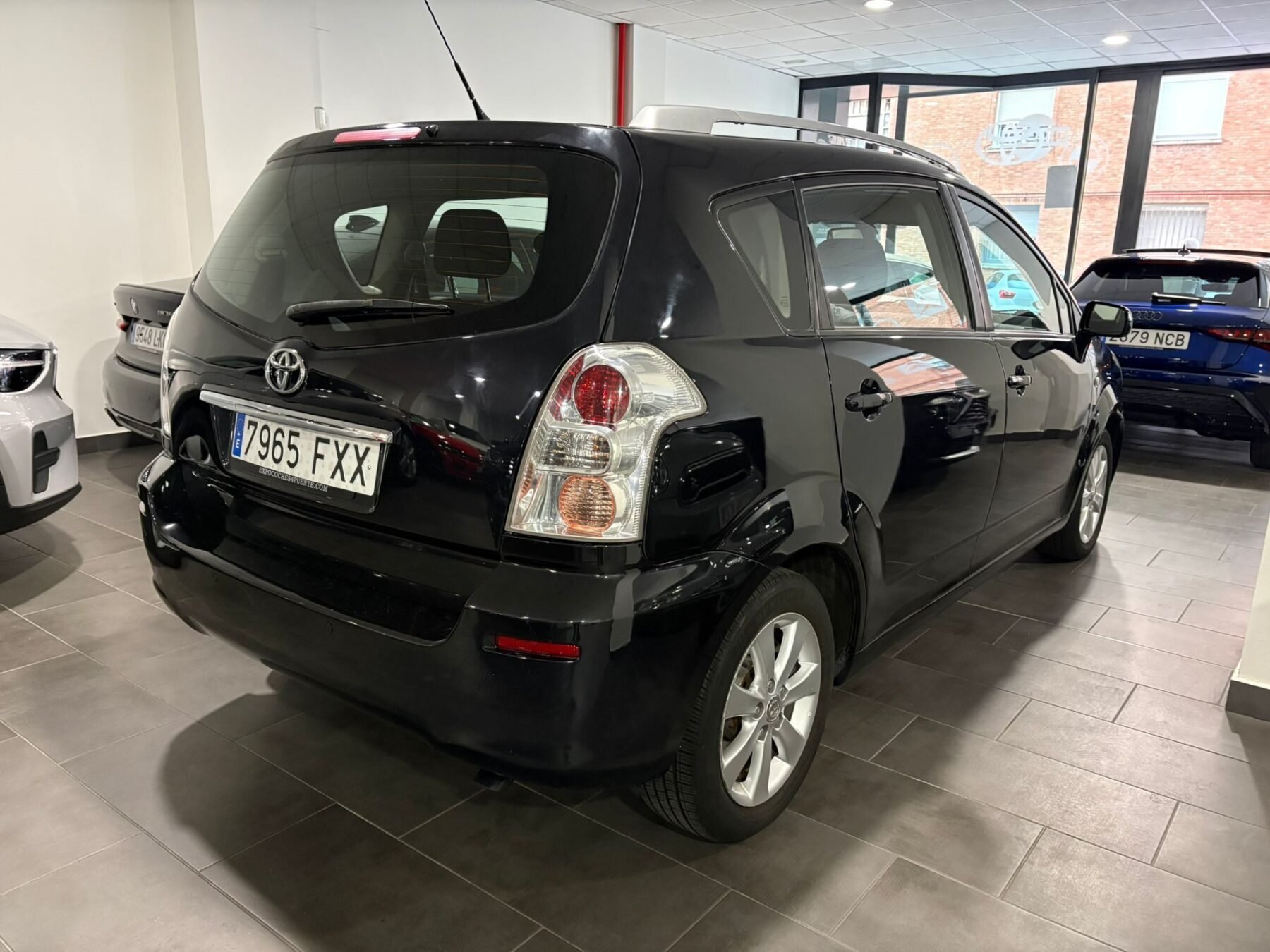 TOYOTA COROLLA VERSO 2.2 D4D Luna