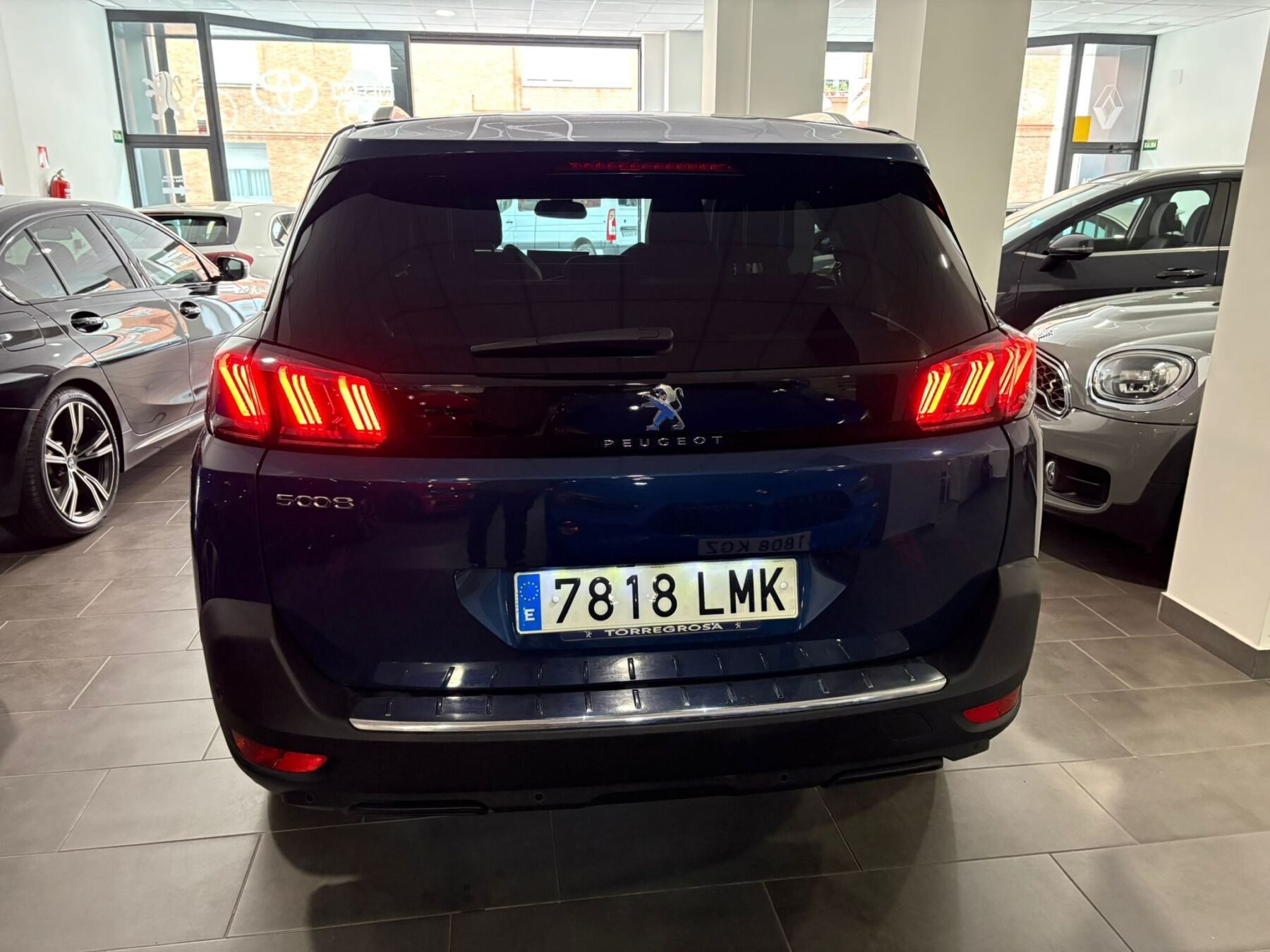 PEUGEOT 5008 1.5 BlueHDi SS Allure Pack