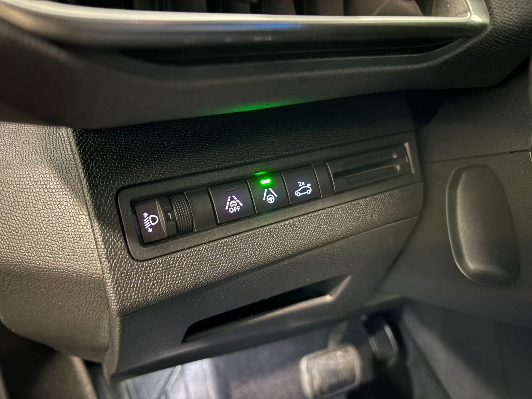 PEUGEOT 5008 1.5 BlueHDi SS Allure Pack