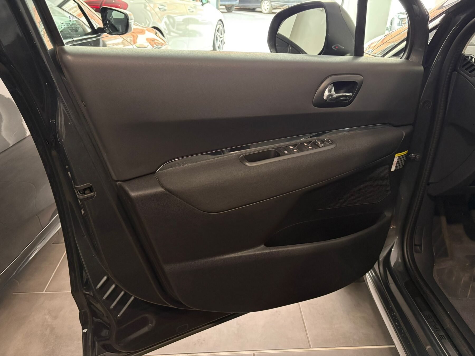 PEUGEOT 3008 Allure 1.6 BlueHDI 120