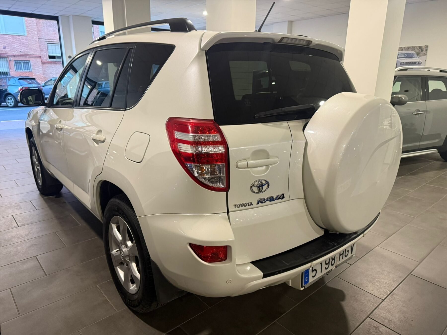 TOYOTA RAV4 2.2 D4D Active 4x4