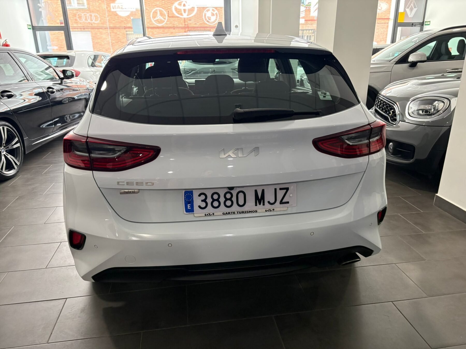 KIA CEED 1.6 MHEV iMT Drive