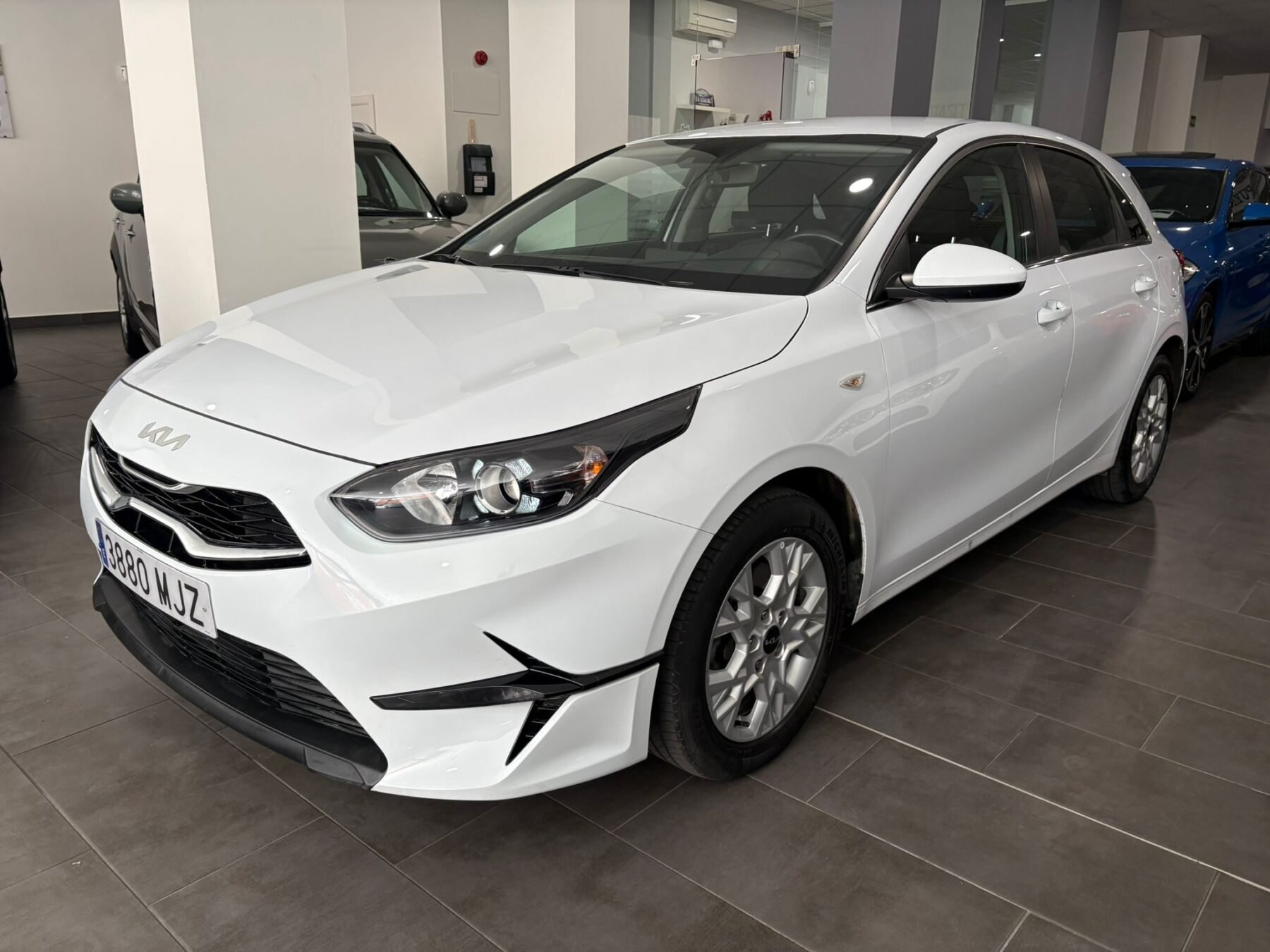 KIA CEED 1.6 MHEV iMT Drive