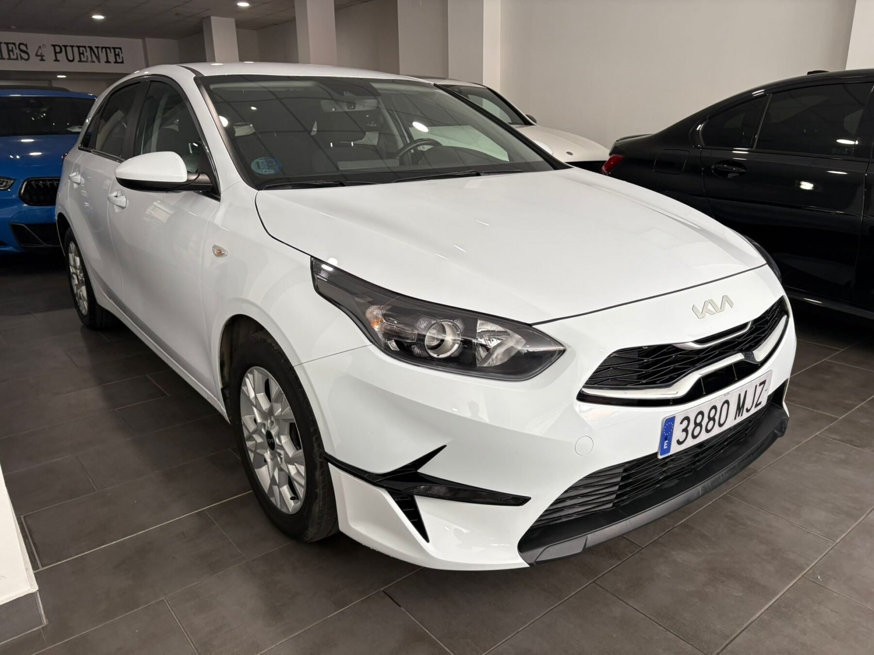 KIA CEED 1.6 MHEV iMT Drive