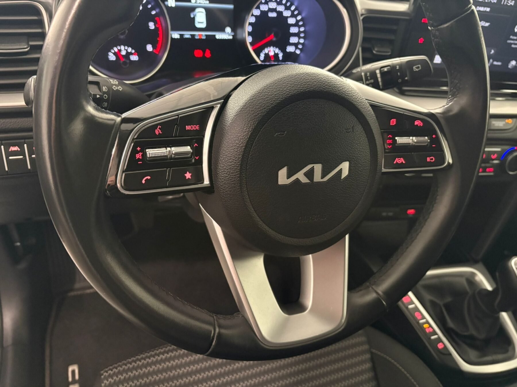 KIA CEED 1.6 MHEV iMT Drive