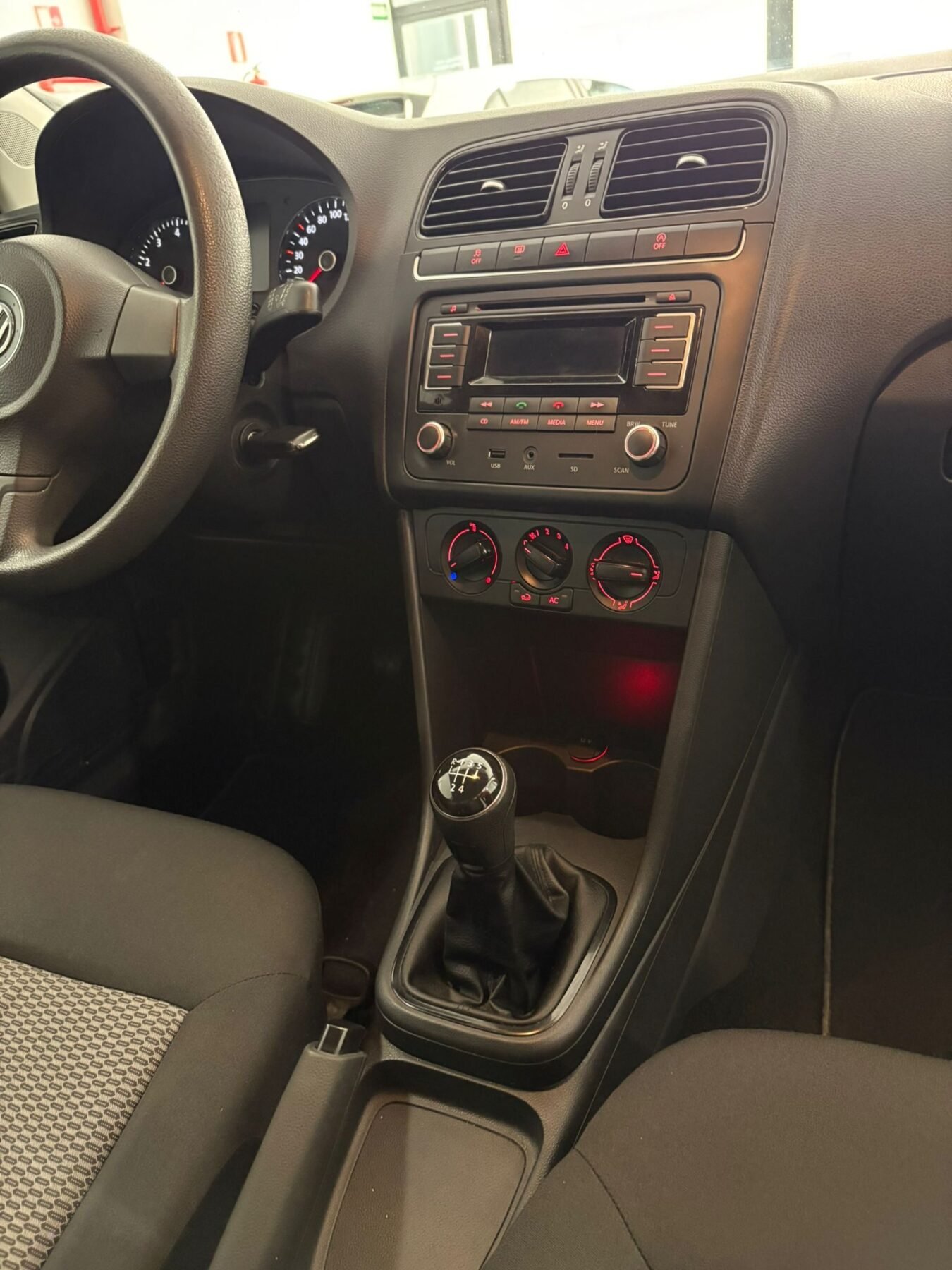 VOLKSWAGEN POLO 1.2 Advance BlueMotion Technology