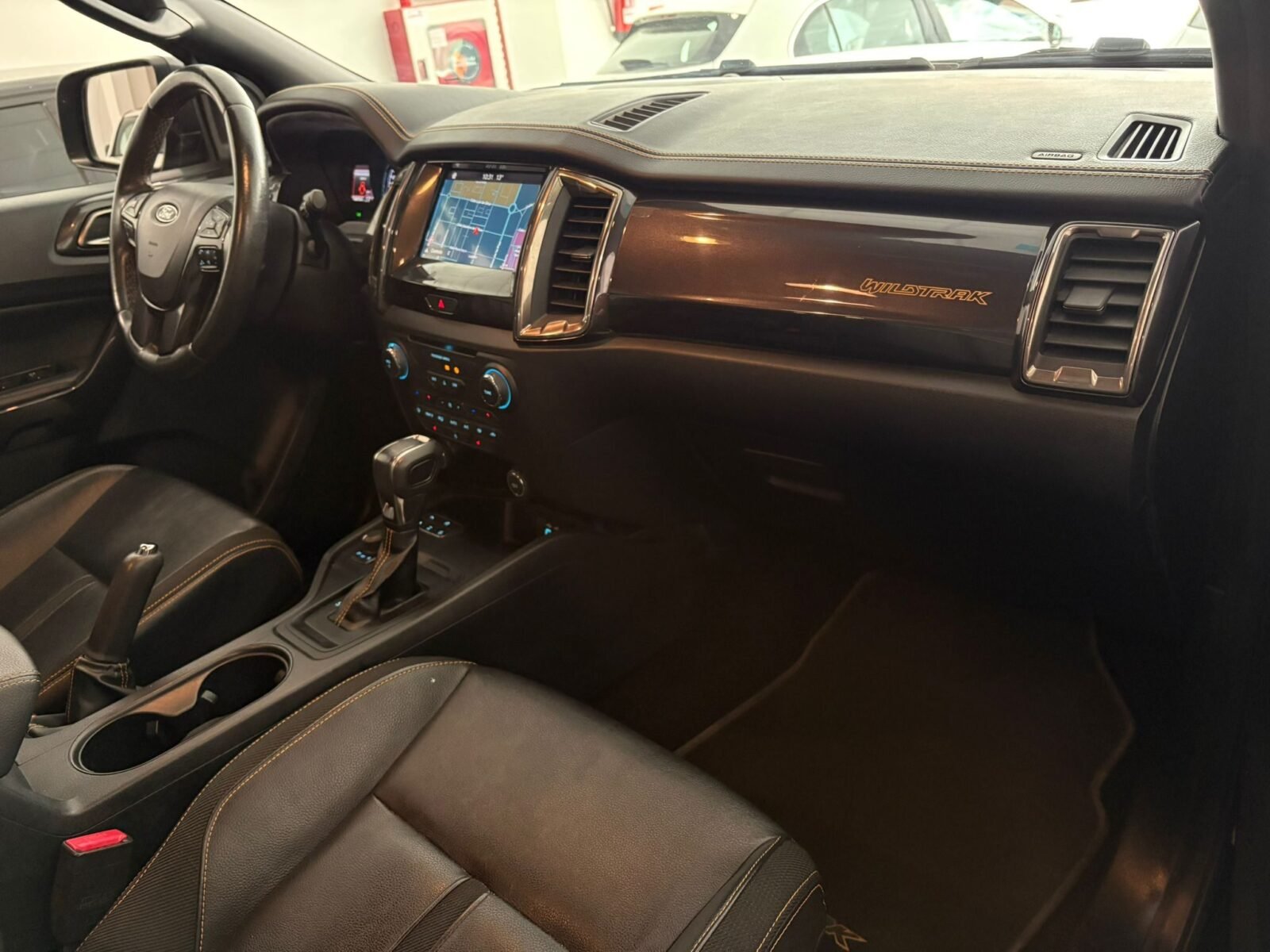 FORD RANGER 2.0 TDCi 4x4 Dob Cab Wildtrack AT