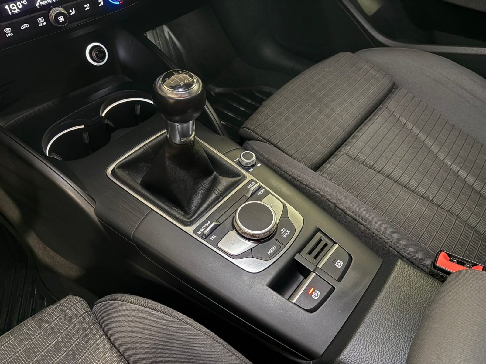 AUDI A3 S line edition 2.0 TDI Sedan