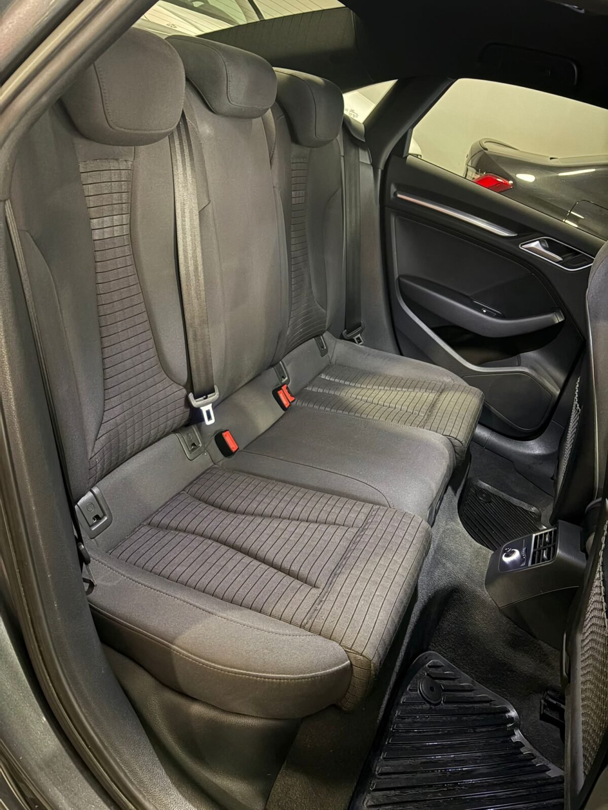 AUDI A3 S line edition 2.0 TDI Sedan